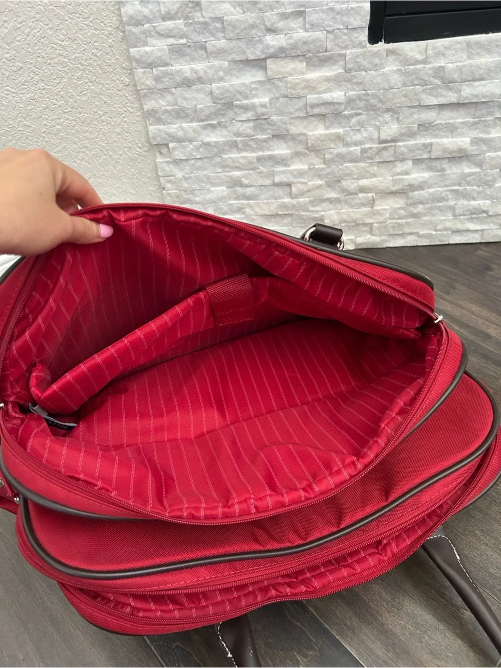 Chaps Red Triple Compartment Weekender Travel Tote Bag Brown Trim